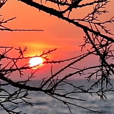 Sunset B&i Primosten