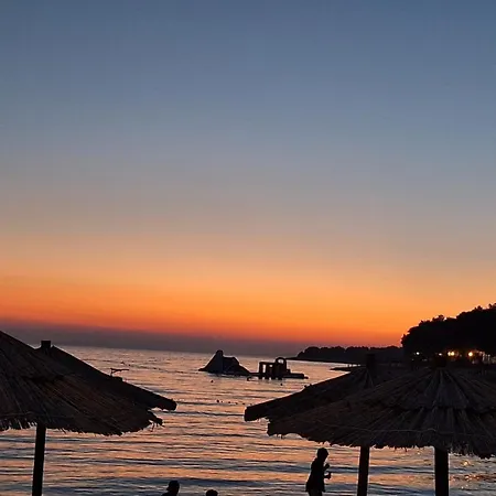 Sunset B&i